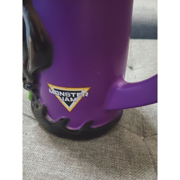 Grave Digger Monster Jam light-up Cup Mug - Picture 6 of 8